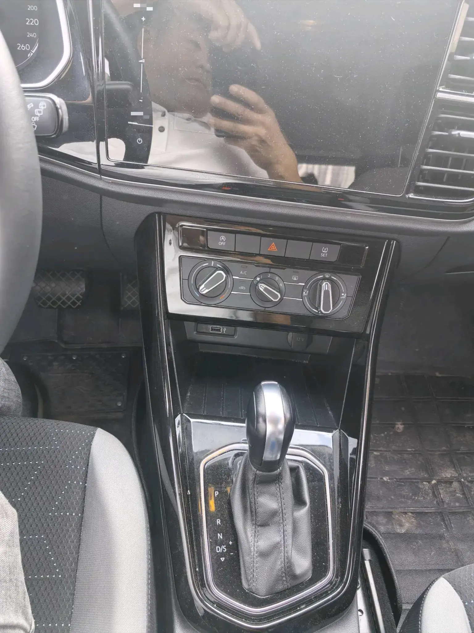 2022 JETTA VS5 thumbnail 3