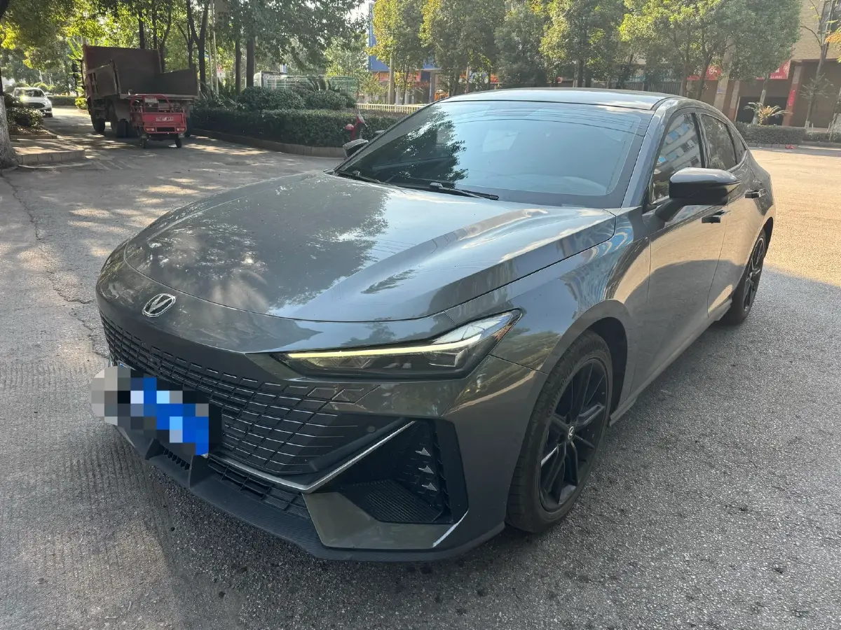 2023 ChangAn UNI-V 1.5T 188HP L4 7DCT