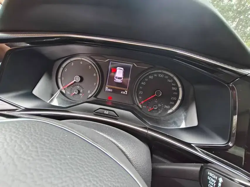 2019 VOLKSWAGEN TAYRON thumbnail 4