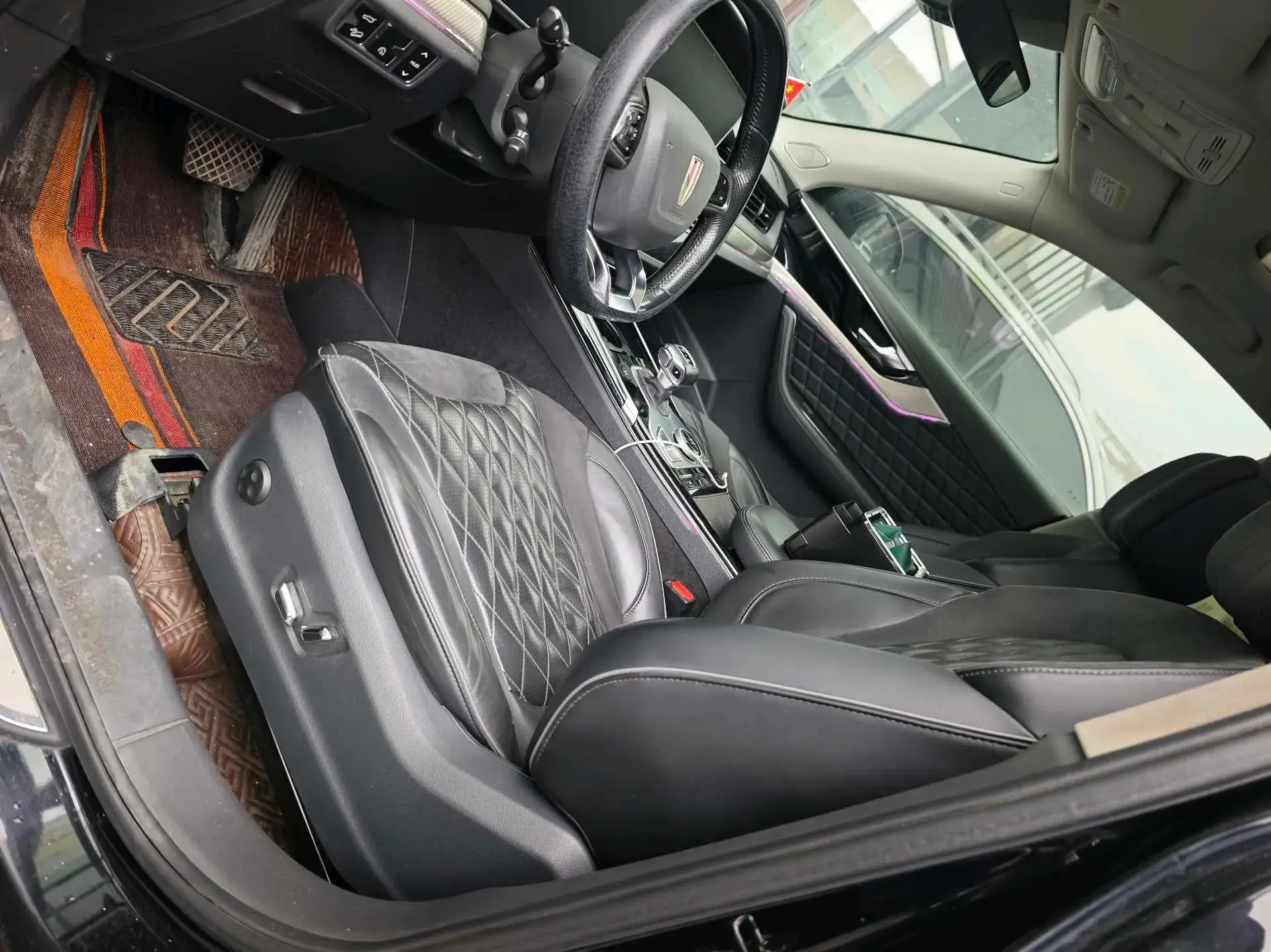 2019 HONGQI HS5 thumbnail 3