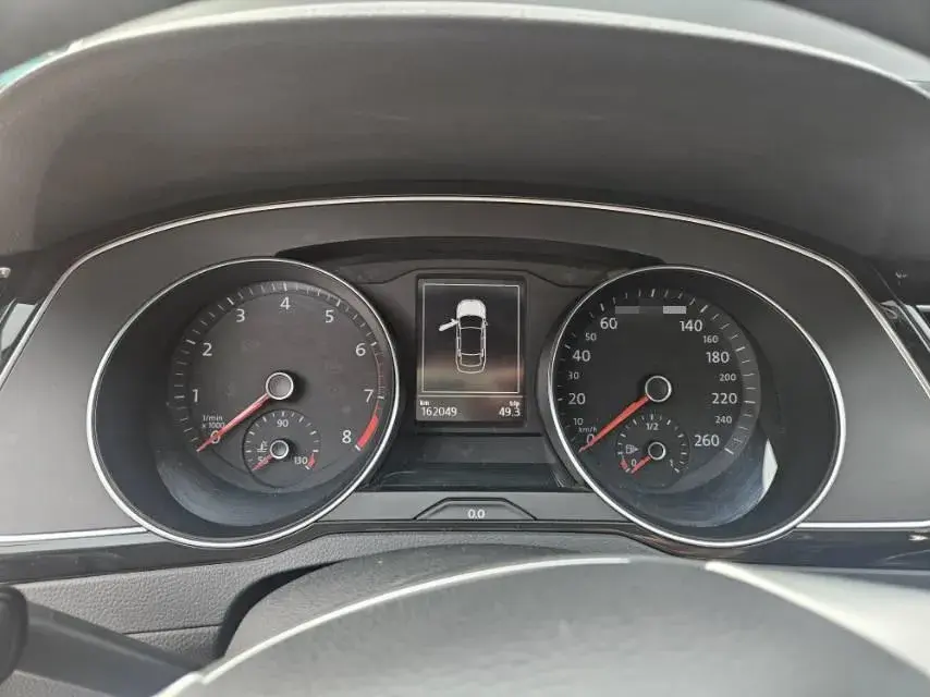 2018 VOLKSWAGEN MAGOTAN thumbnail 3