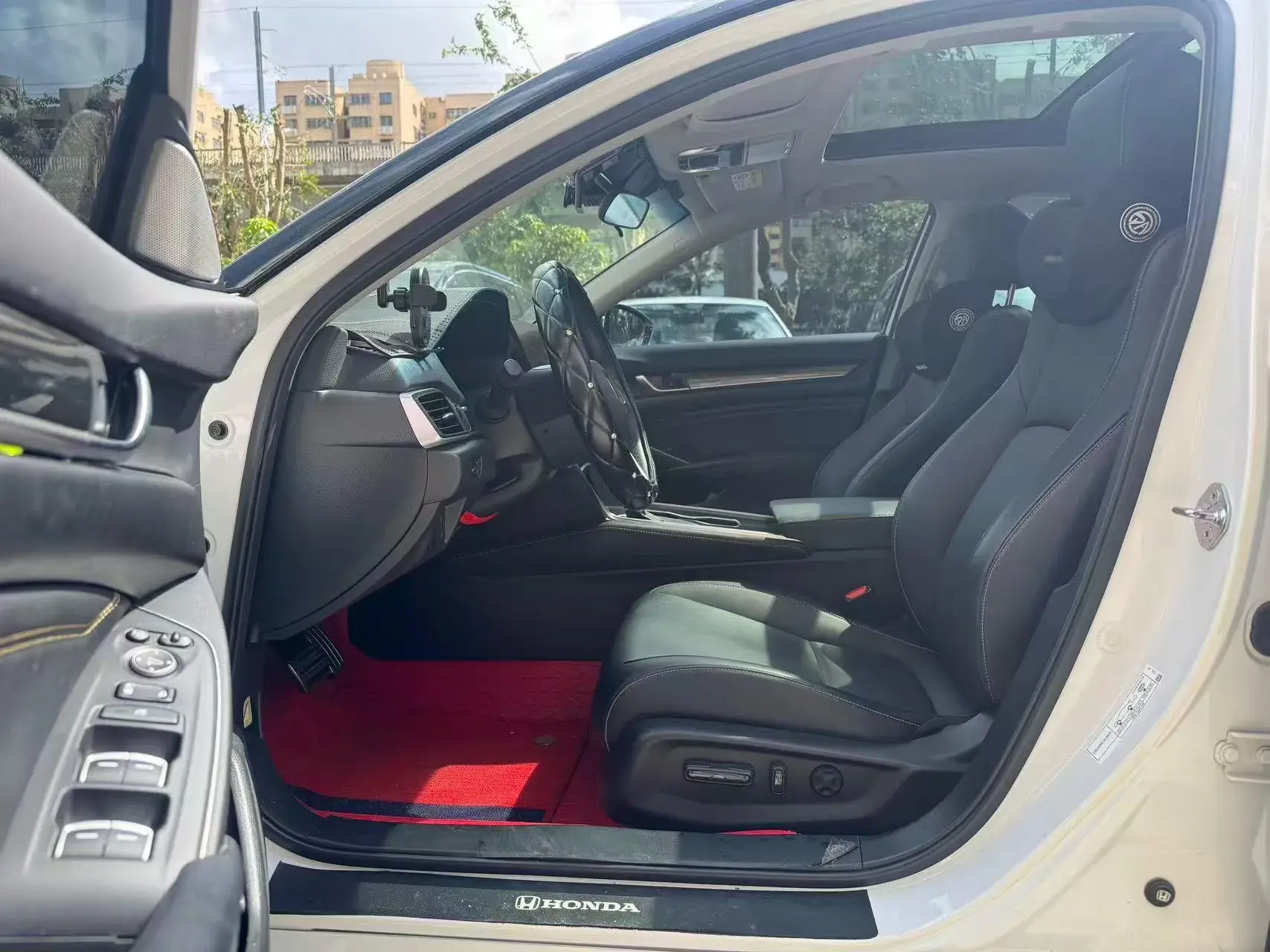 2022 HONDA ACCORD thumbnail 4