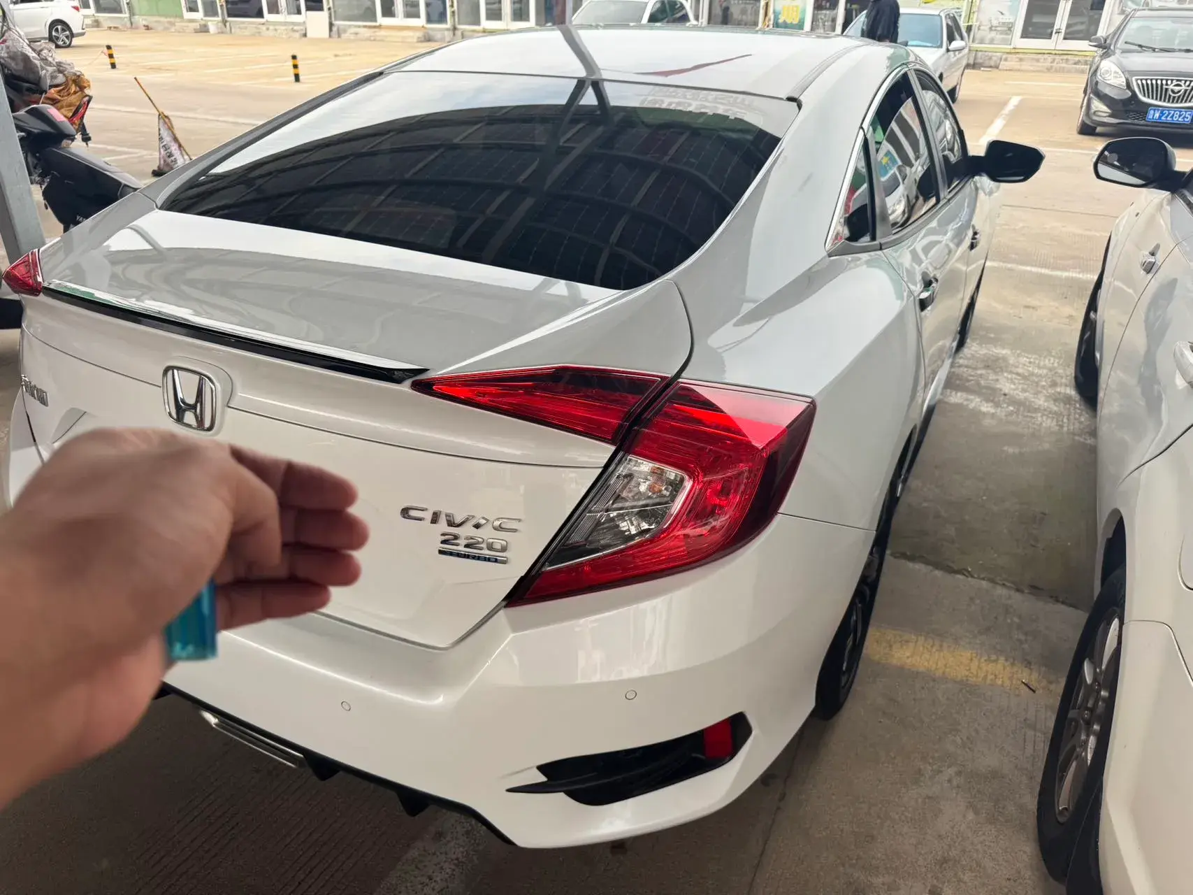 2019 HONDA CIVIC thumbnail 4