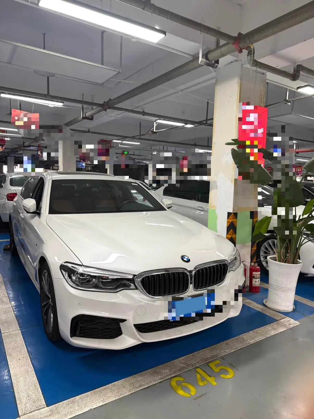 2020 BMW 5 thumbnail 3