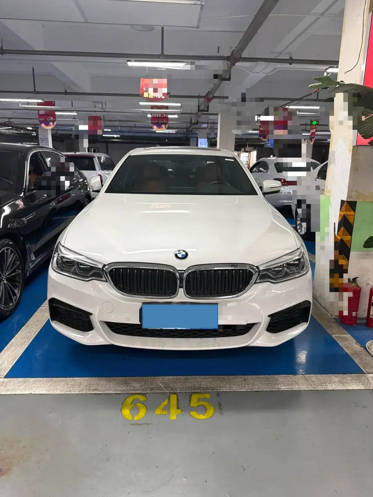 2020 BMW 5 thumbnail 2