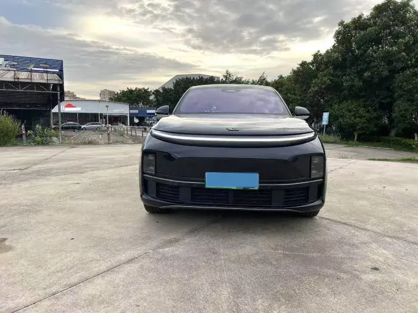 2024 LI L7 thumbnail 2