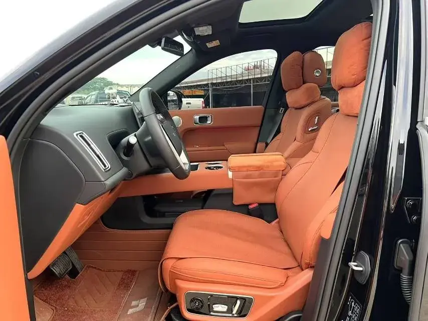 2024 LI L7 thumbnail 4