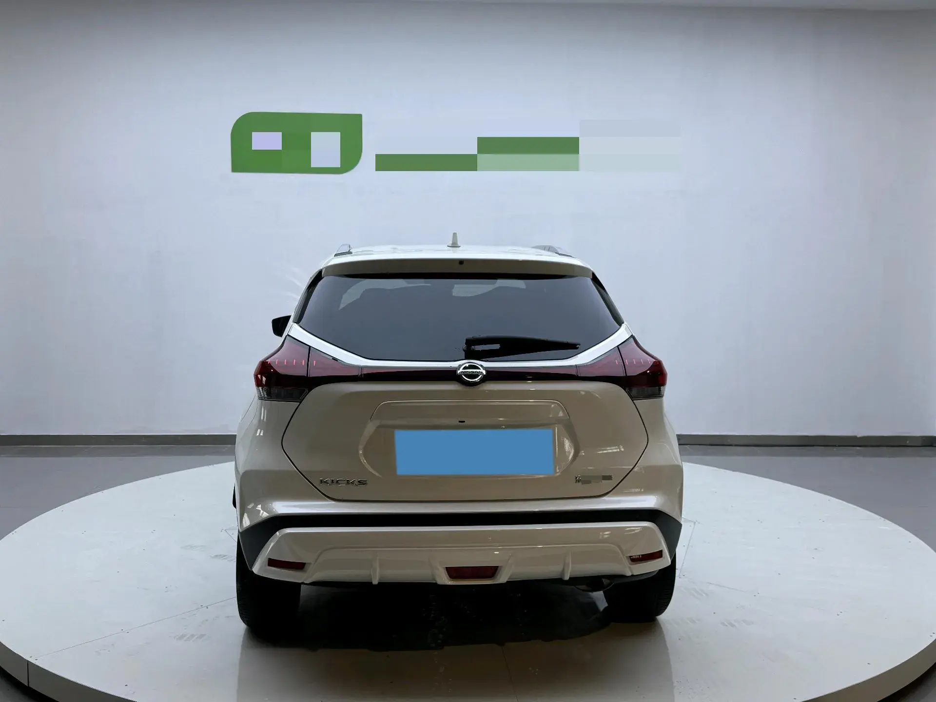 2022 NISSAN KICKS thumbnail 4