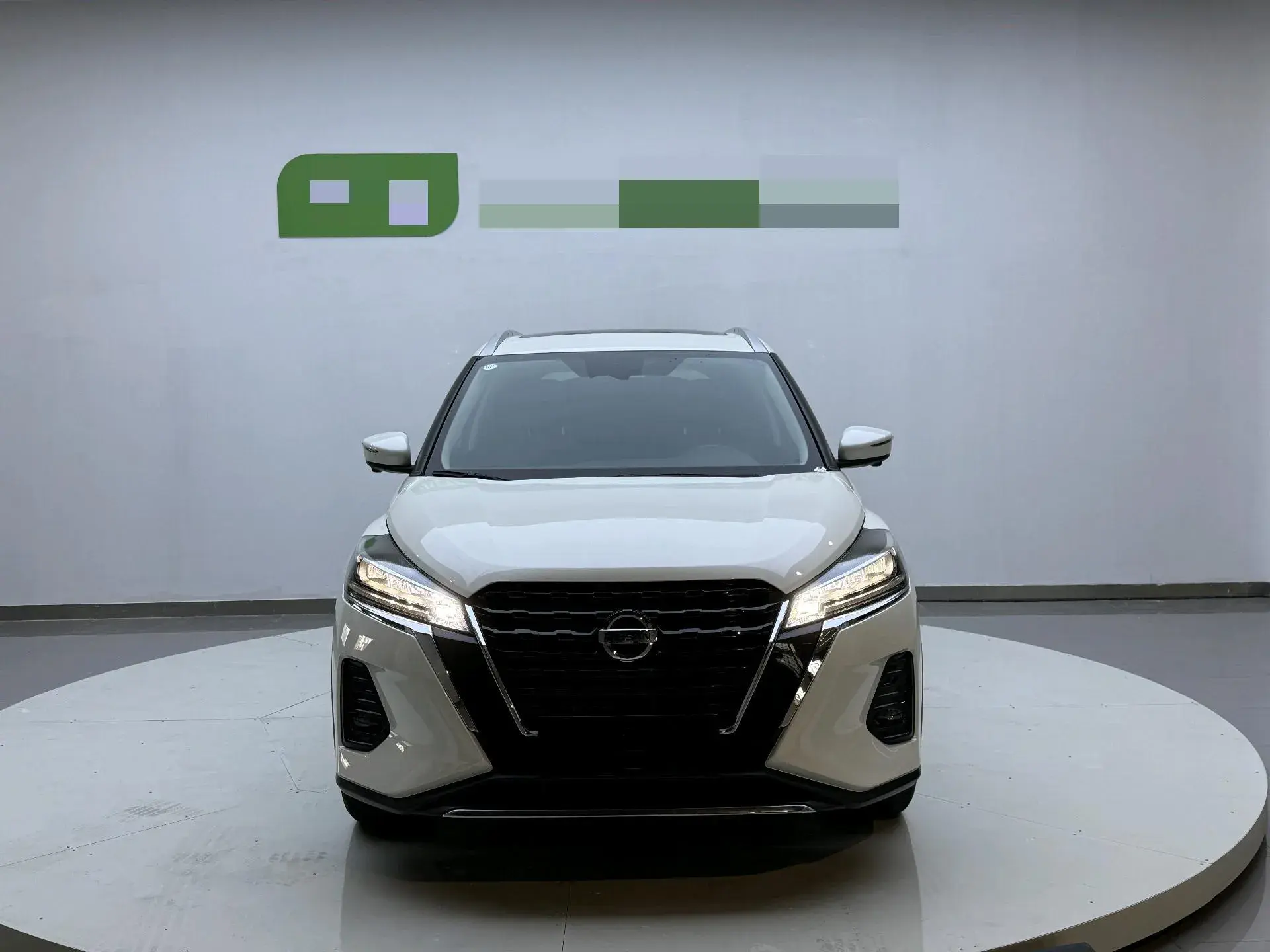 2022 NISSAN KICKS thumbnail 2