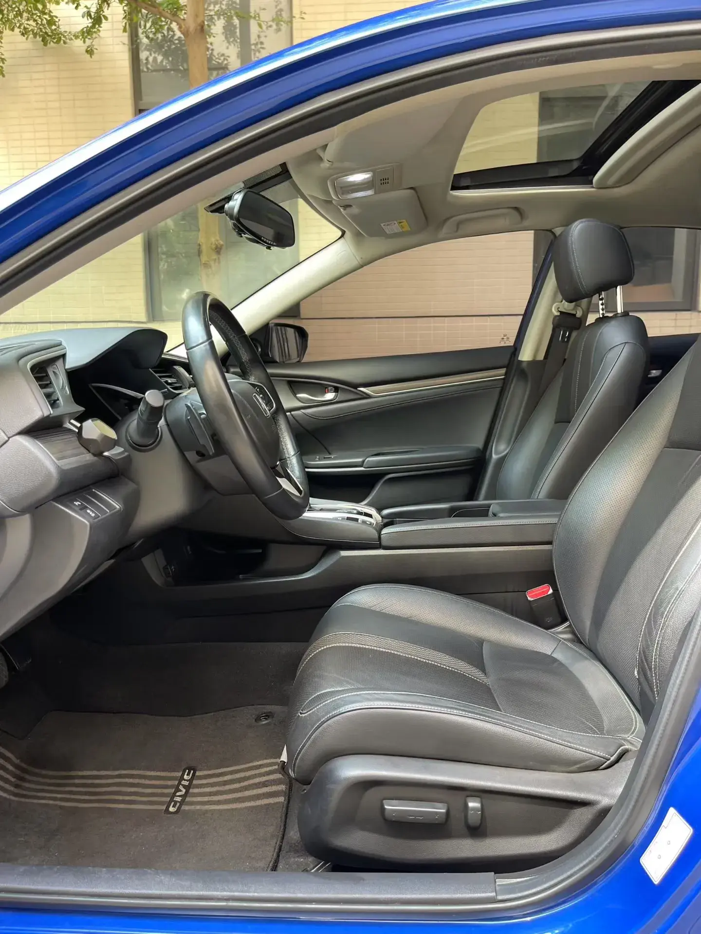 2019 HONDA CIVIC thumbnail 3