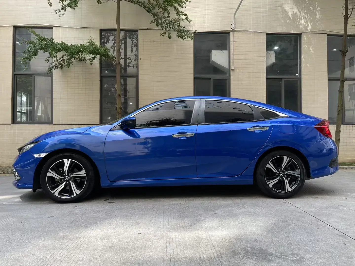 2019 HONDA CIVIC thumbnail 2