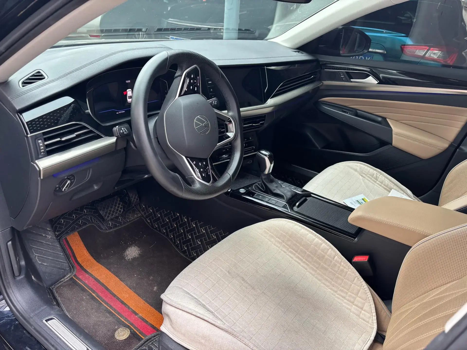 2022 VOLKSWAGEN PASSAT thumbnail 4