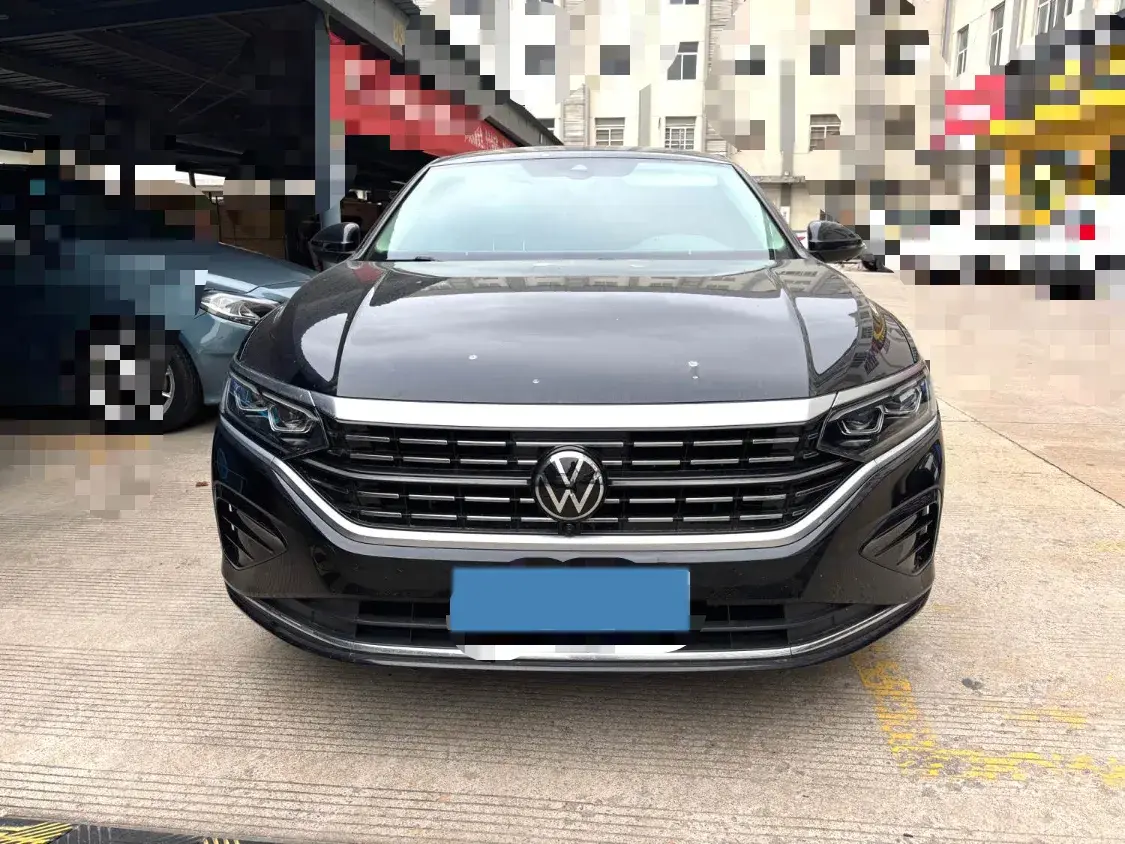 2022 VOLKSWAGEN PASSAT thumbnail 2
