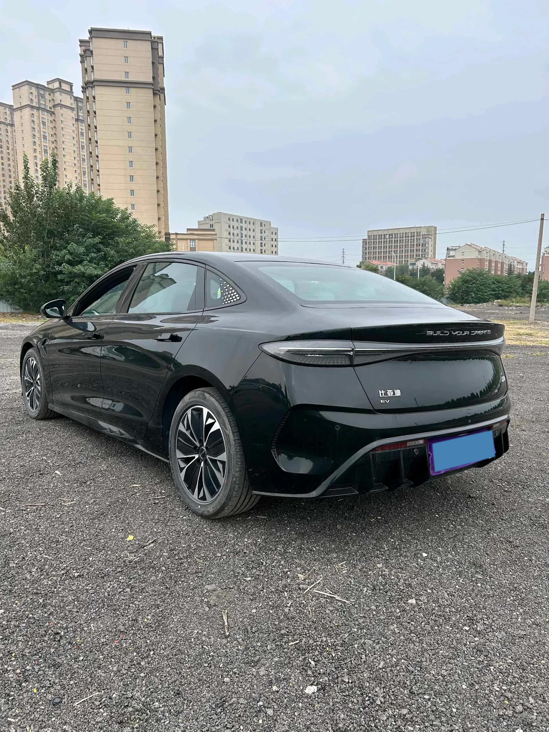 2022 BYD SEAL thumbnail 4