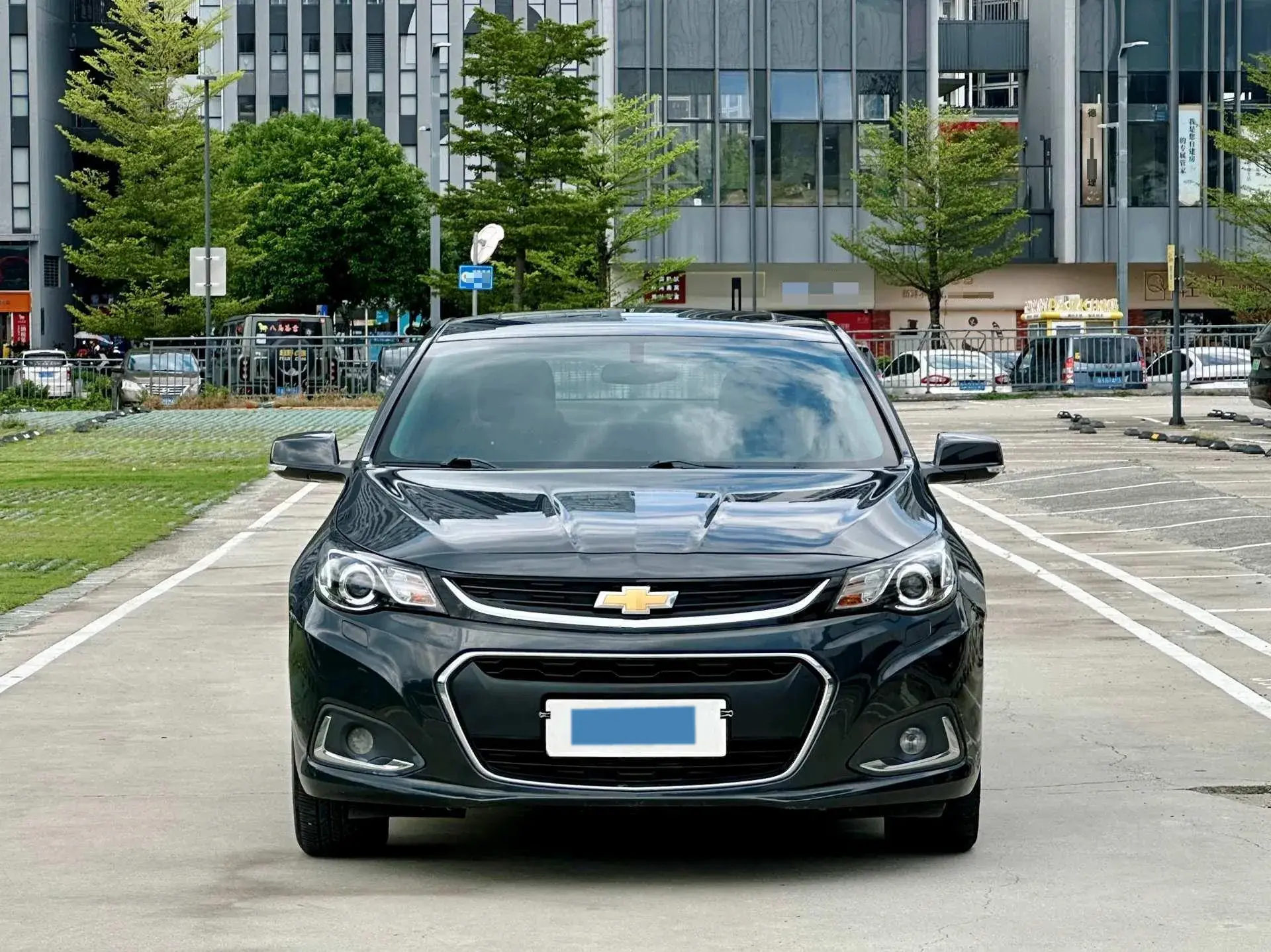 2018 CHEVROLET MALIBU thumbnail 2