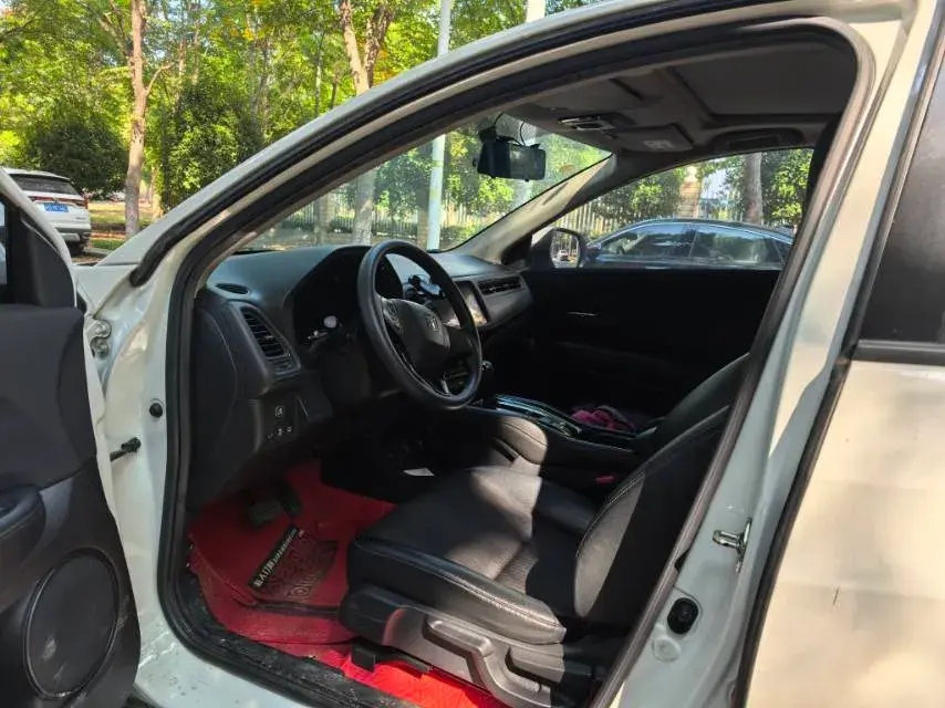 2020 HONDA VEZEL thumbnail 3