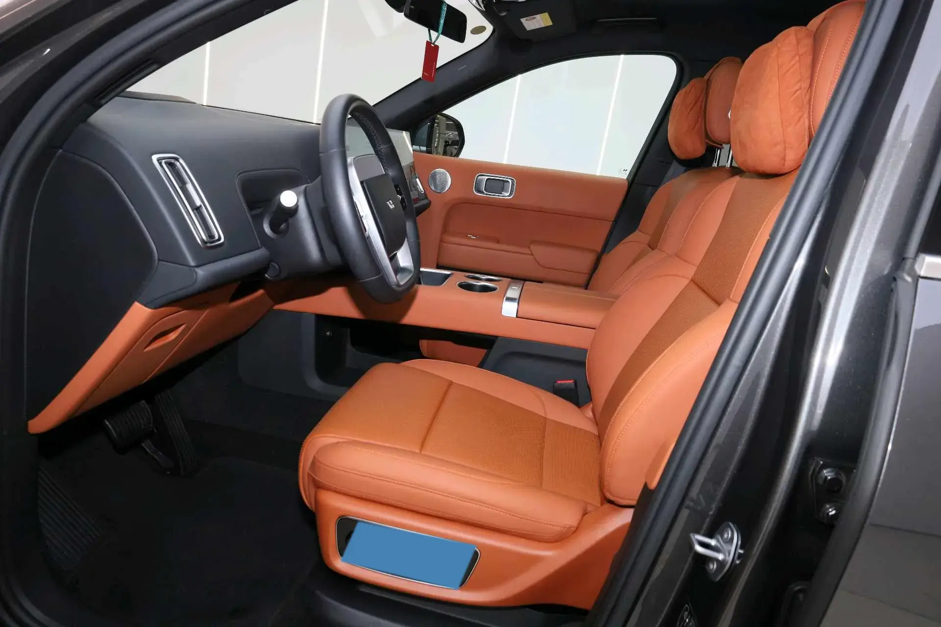 2024 LI L9 thumbnail 4