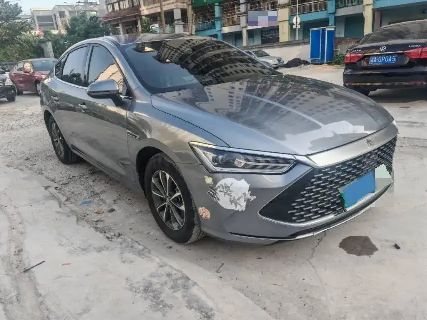 2021 BYD QIN thumbnail 2