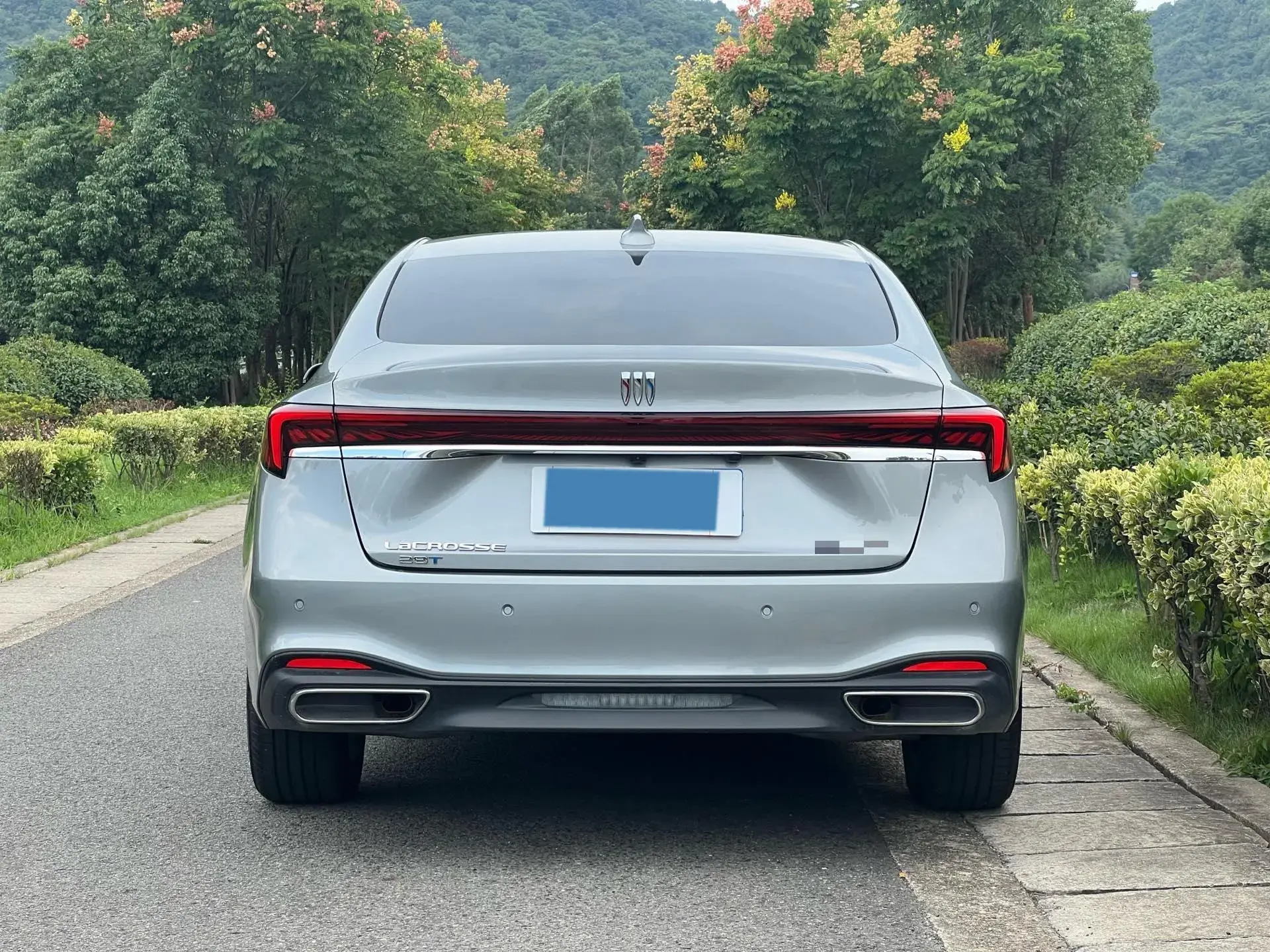 2023 BUICK LARCOSSE thumbnail 4