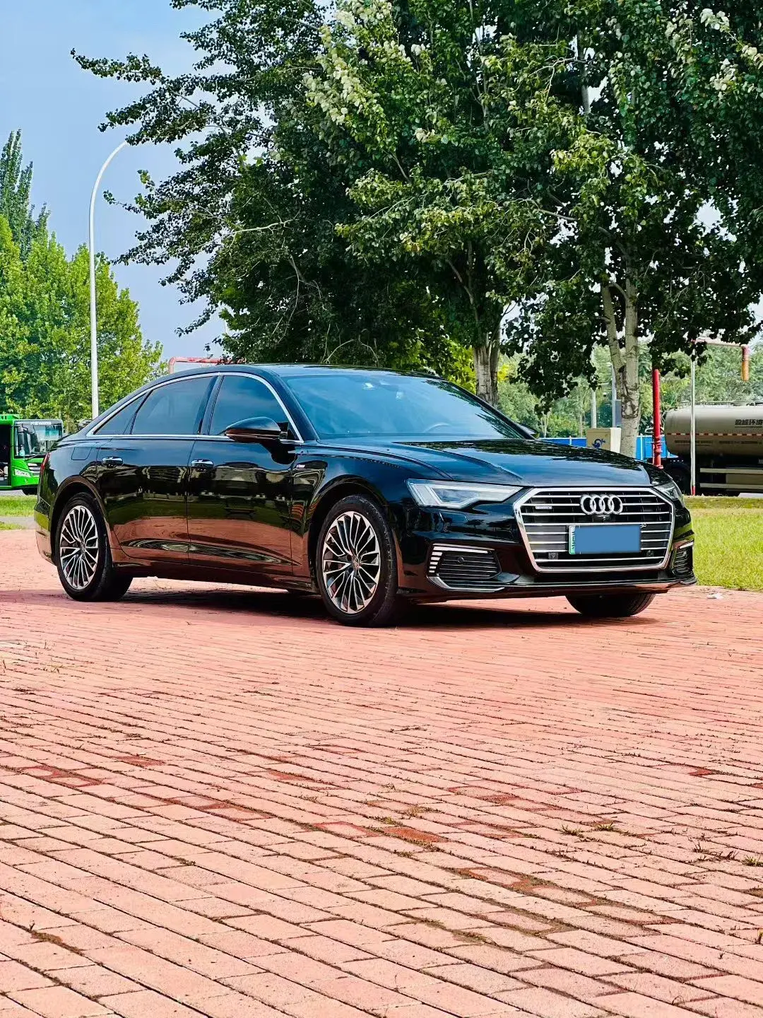 2020 AUDI A6L thumbnail 3