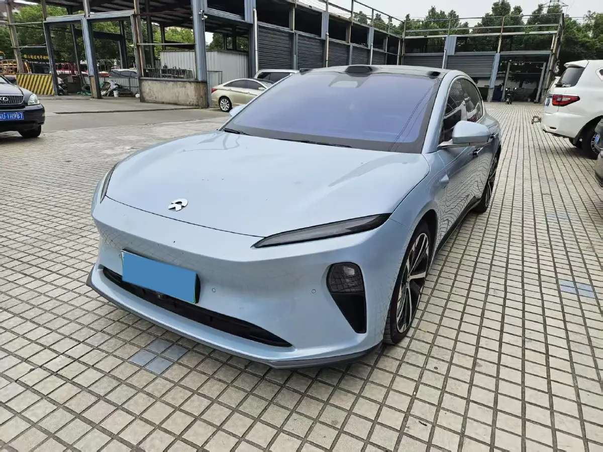 2022 NIO ET5 BEV 75KWH