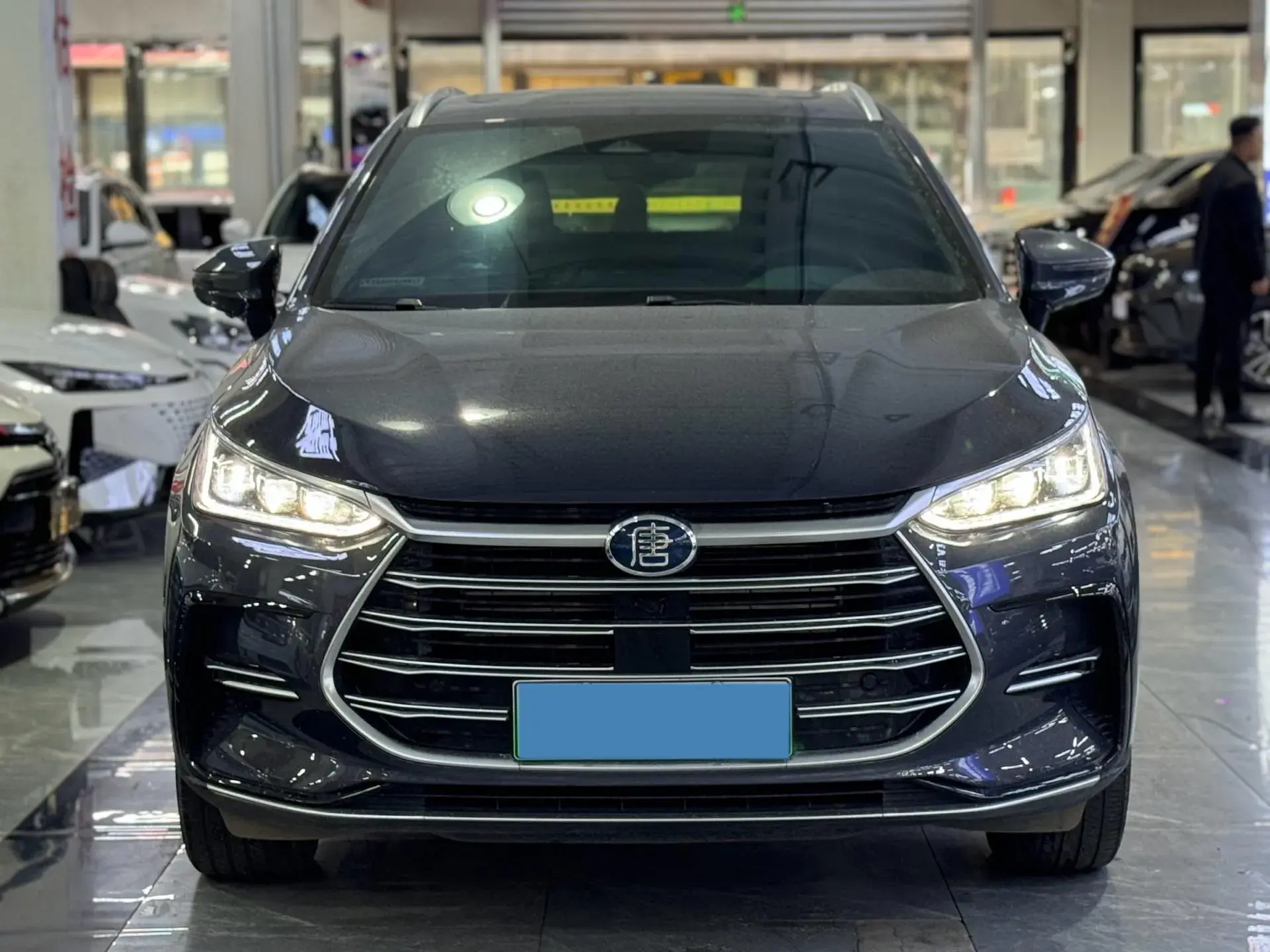 2021 BYD TANG thumbnail 2