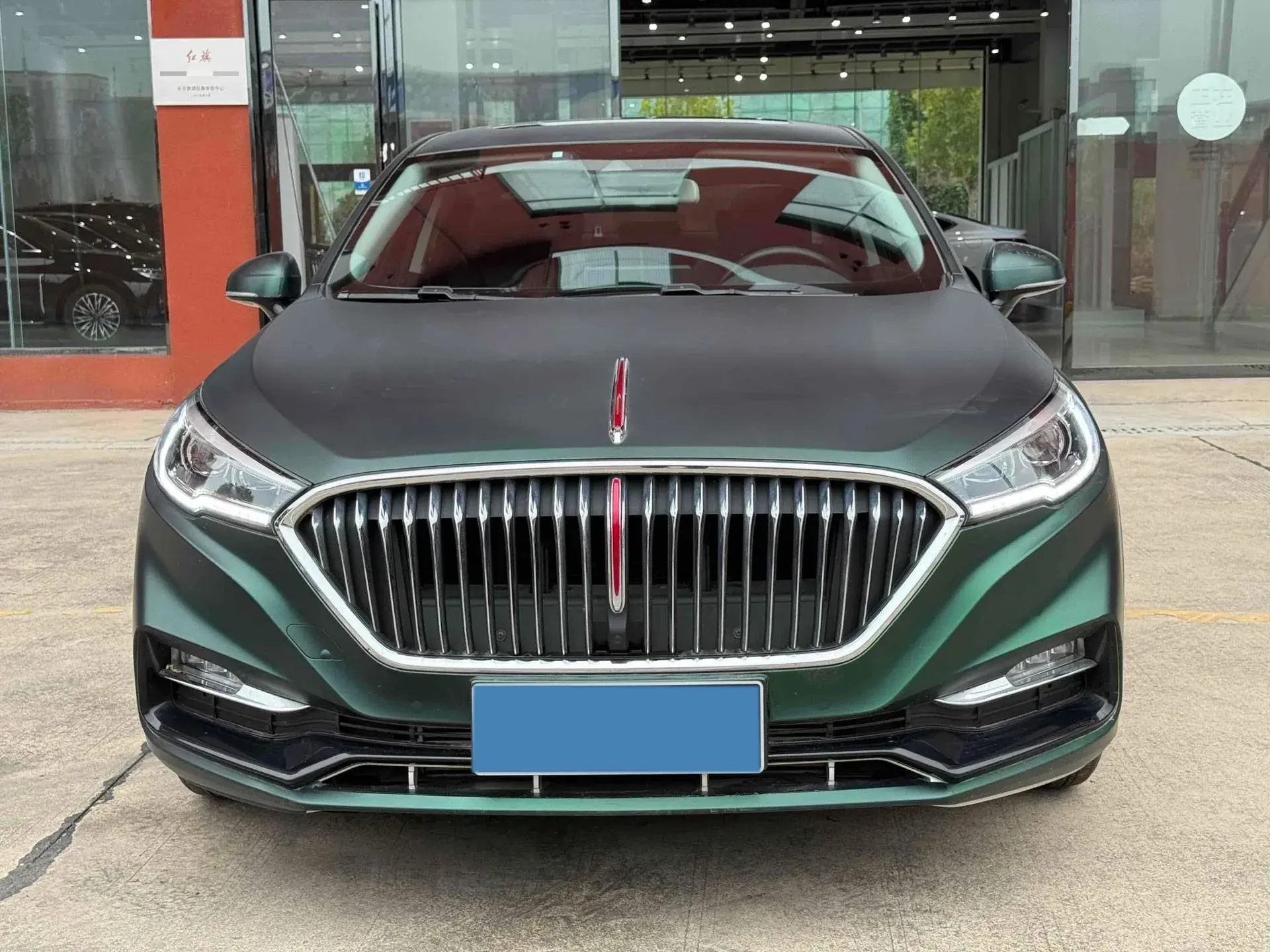 2022 HONGQI H5 thumbnail 2