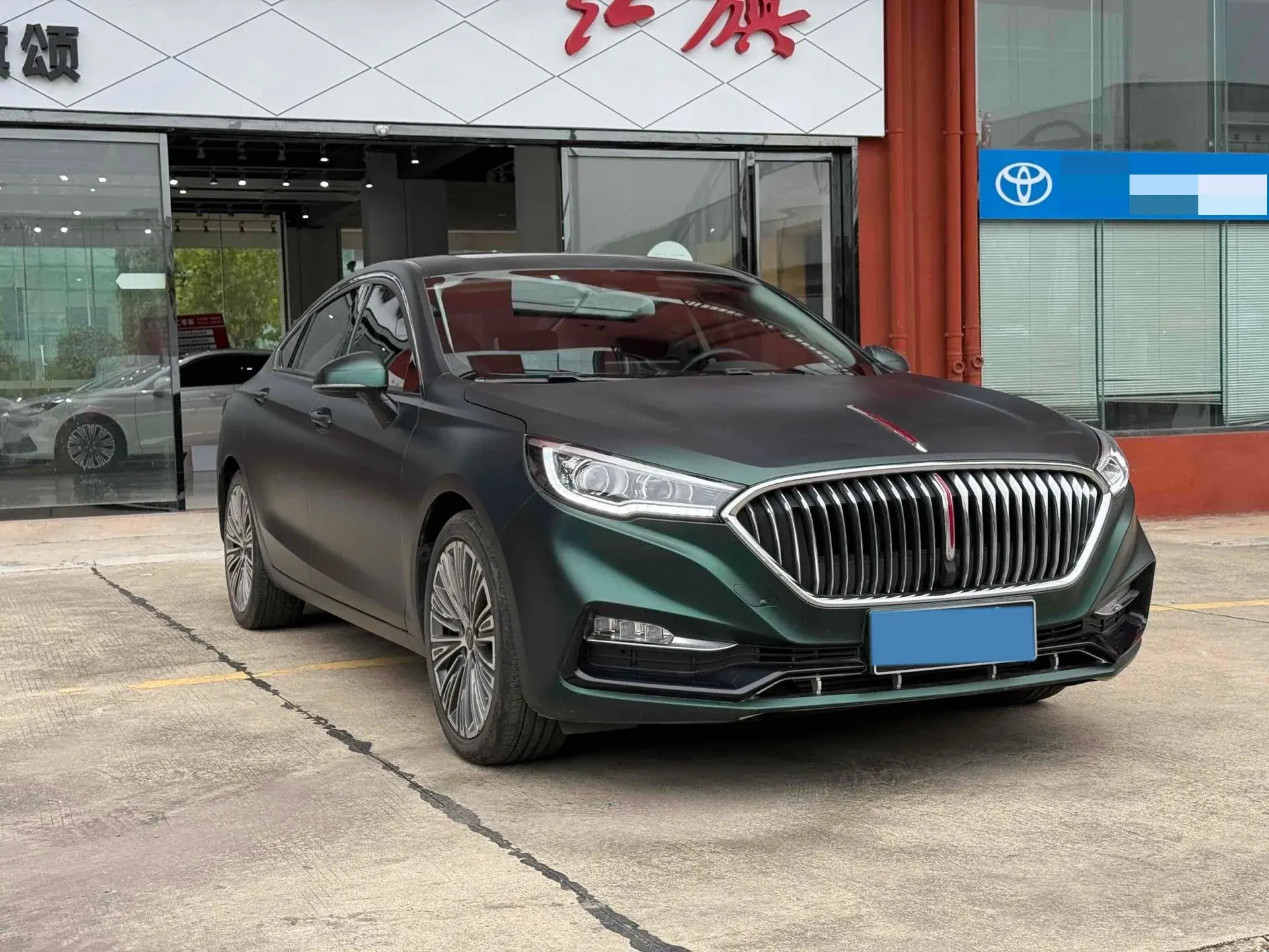2022 HONGQI H5 thumbnail 4
