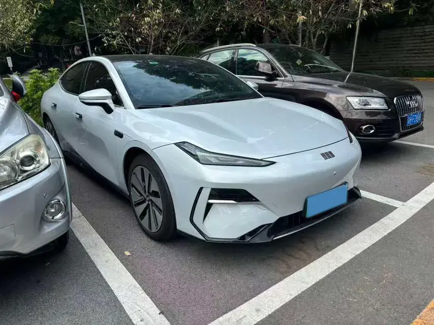 2024 GEELY GALAXY thumbnail 3