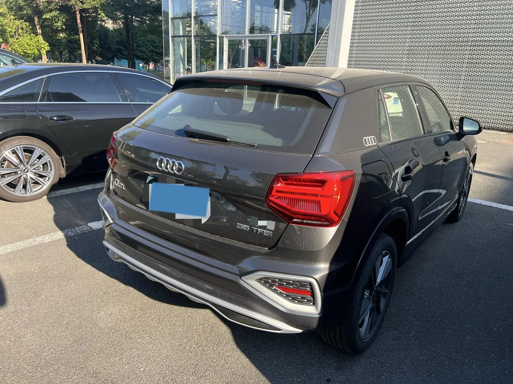 2024 AUDI Q2L thumbnail 3