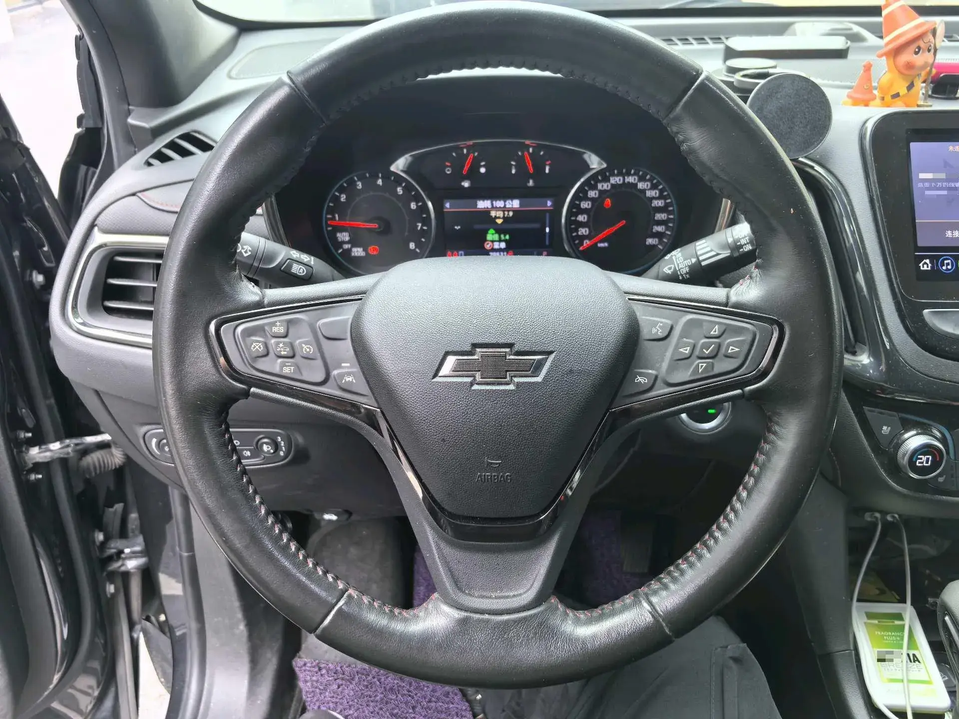 2021 CHEVROLET EQUINOX thumbnail 4