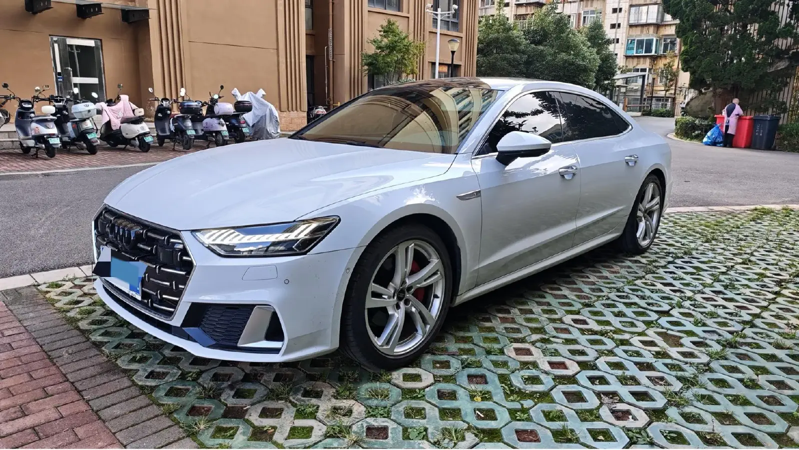 2022 Audi A7L 2.0T 245HP L4 7DCT