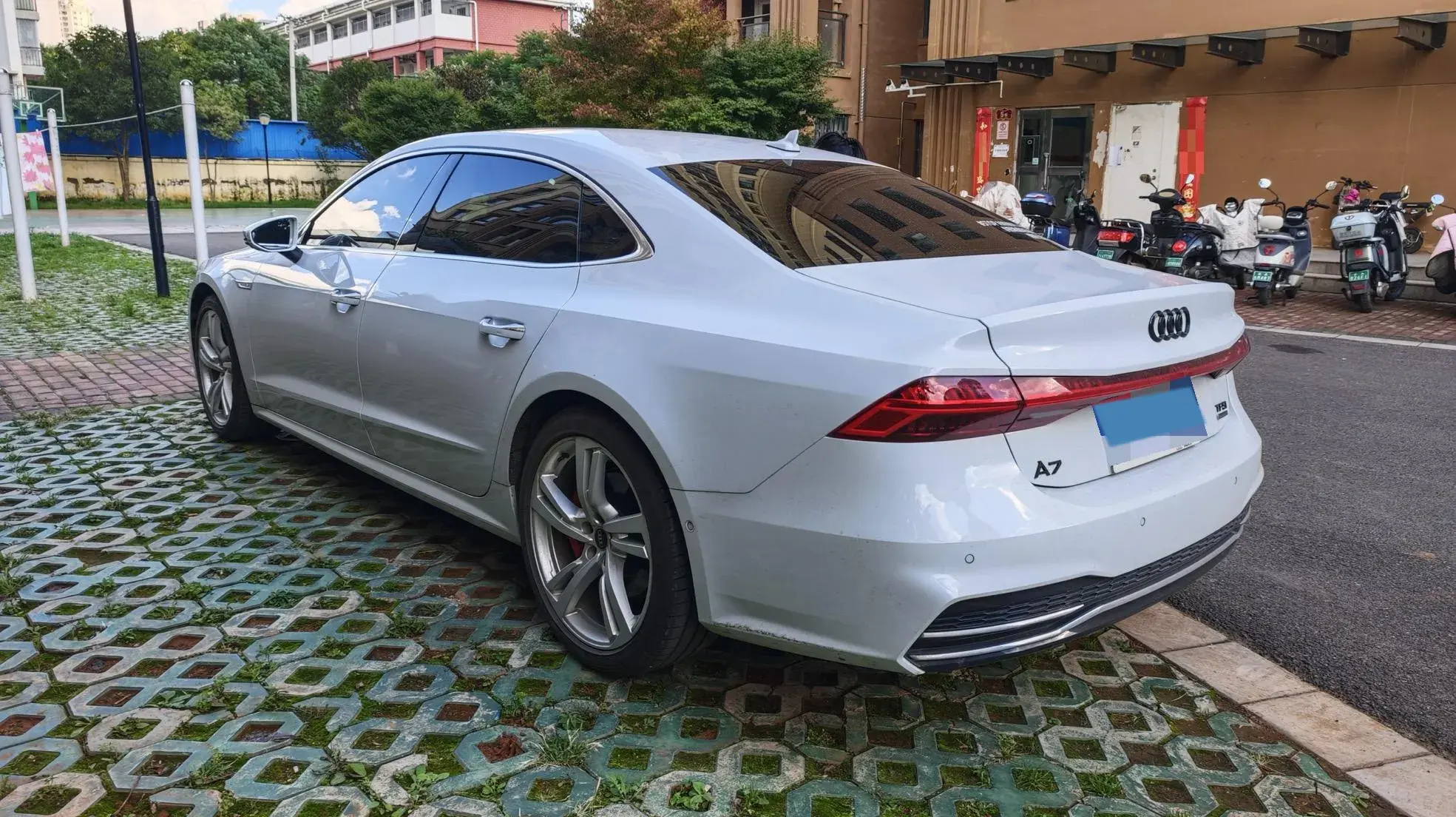 2022 AUDI A7L thumbnail 4