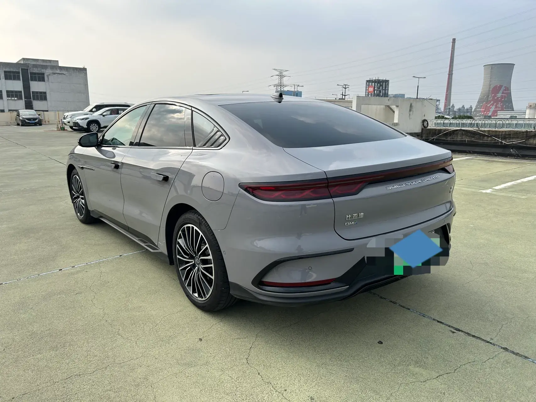 2025 BYD HAN thumbnail 4