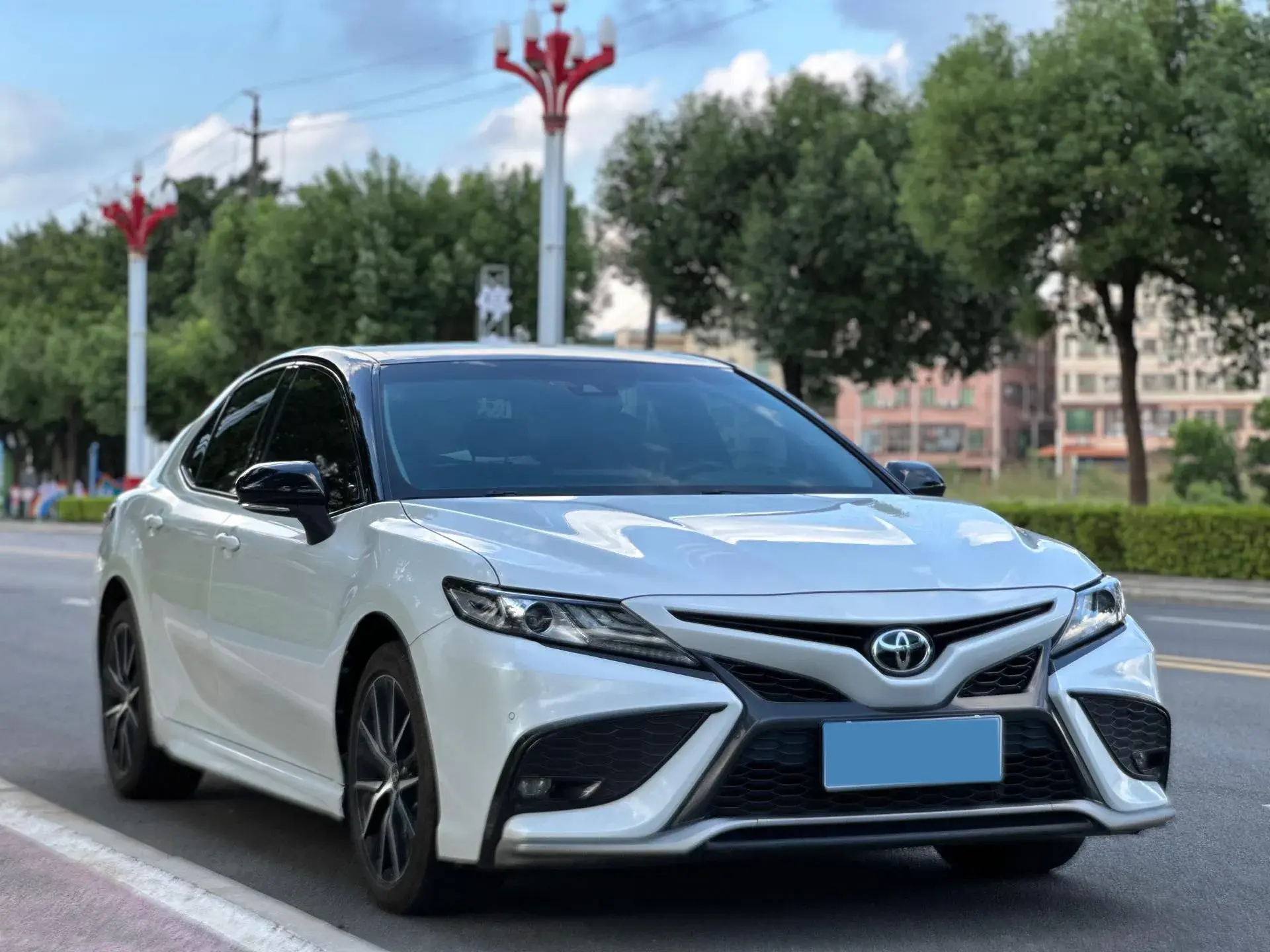 2021 TOYOTA CAMRY thumbnail 3