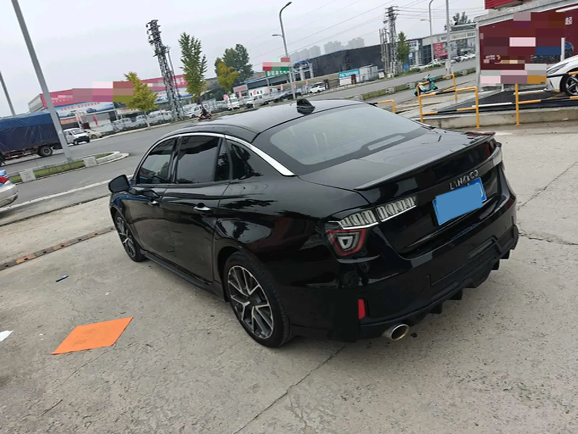 2019 LYNK&CO 03 thumbnail 4