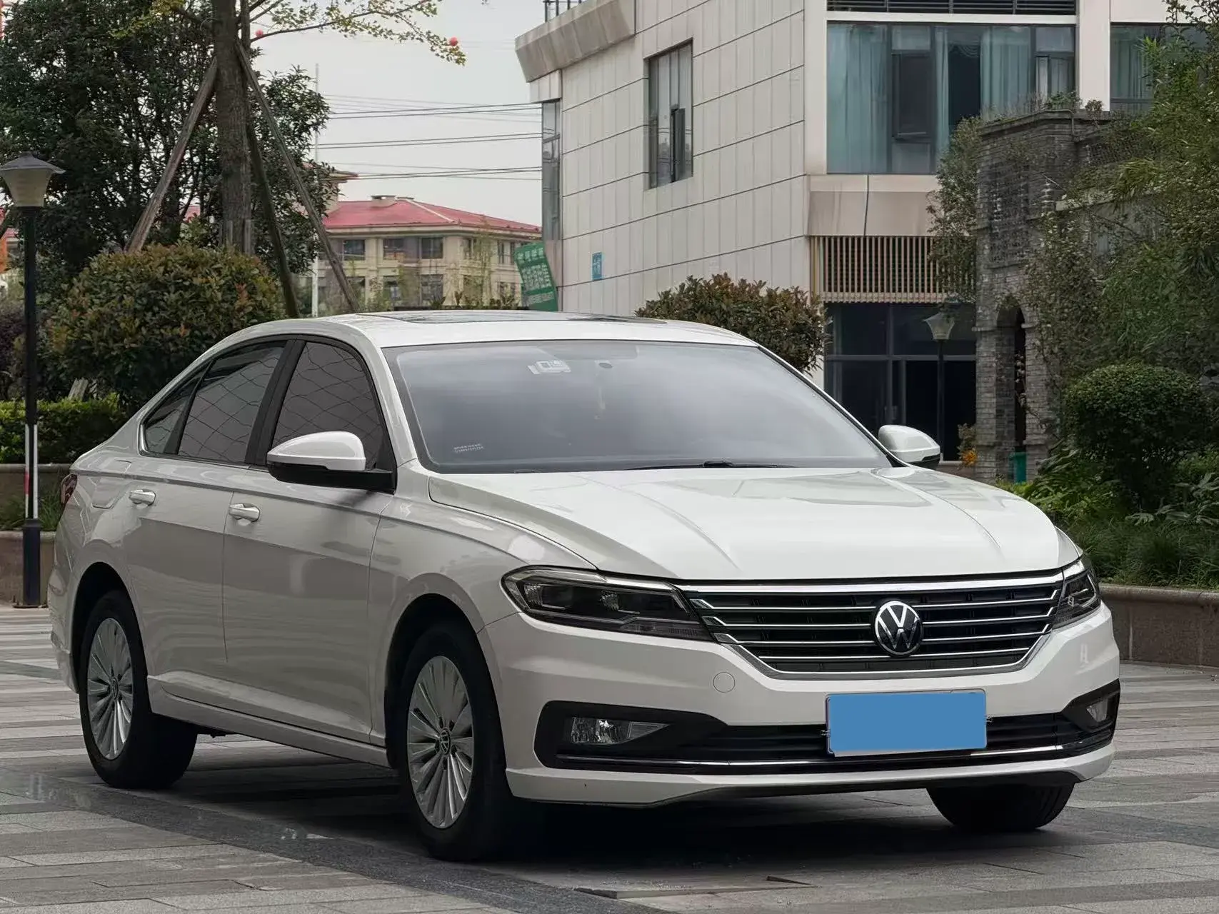 2021 VOLKSWAGEN LAVIDA thumbnail 3