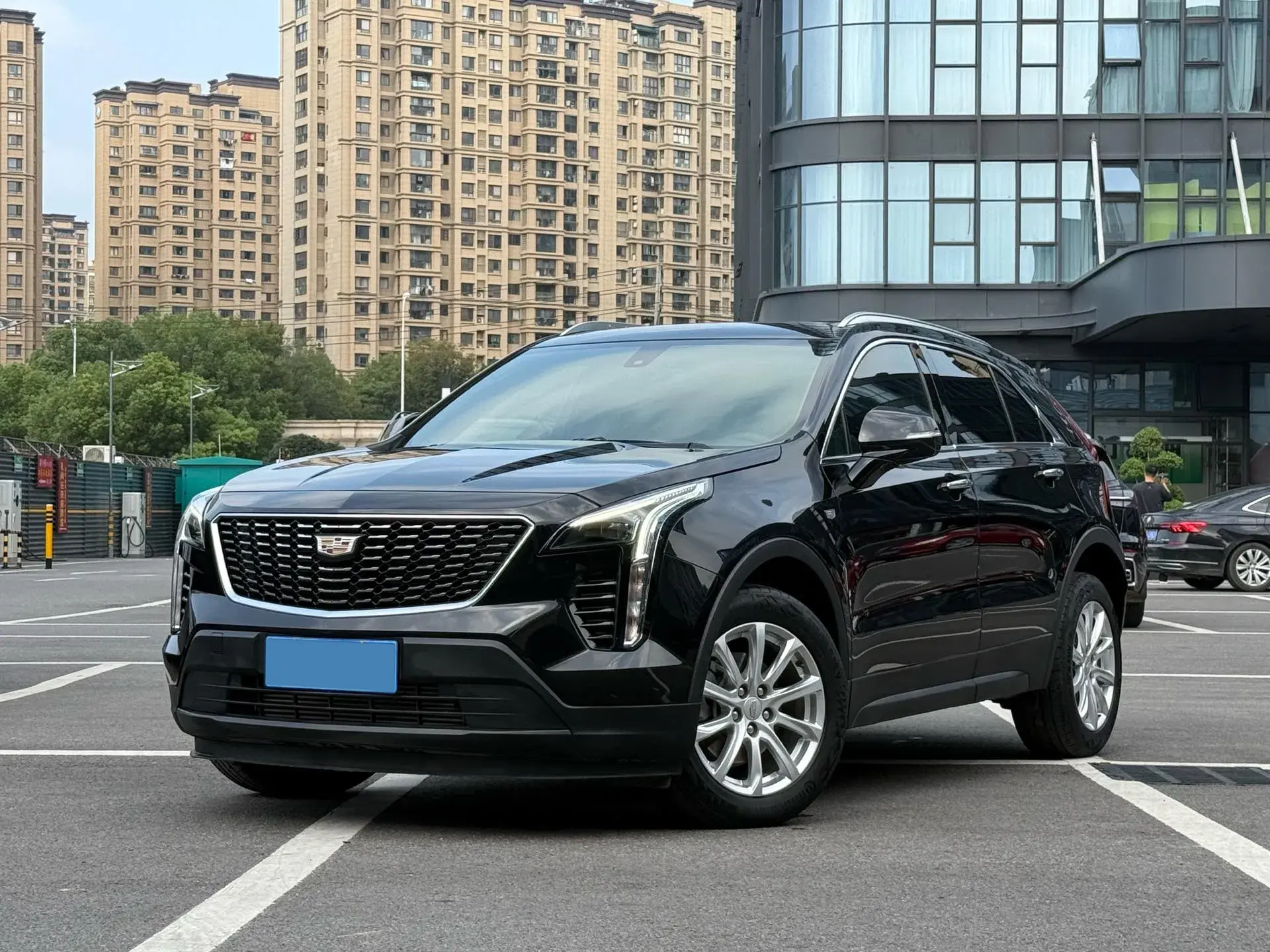 2022 CADILLAC XT4 view 1