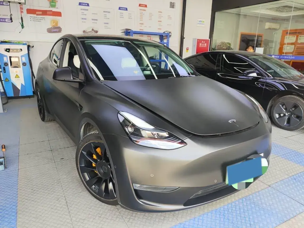 2021 TESLA MODEL thumbnail 3