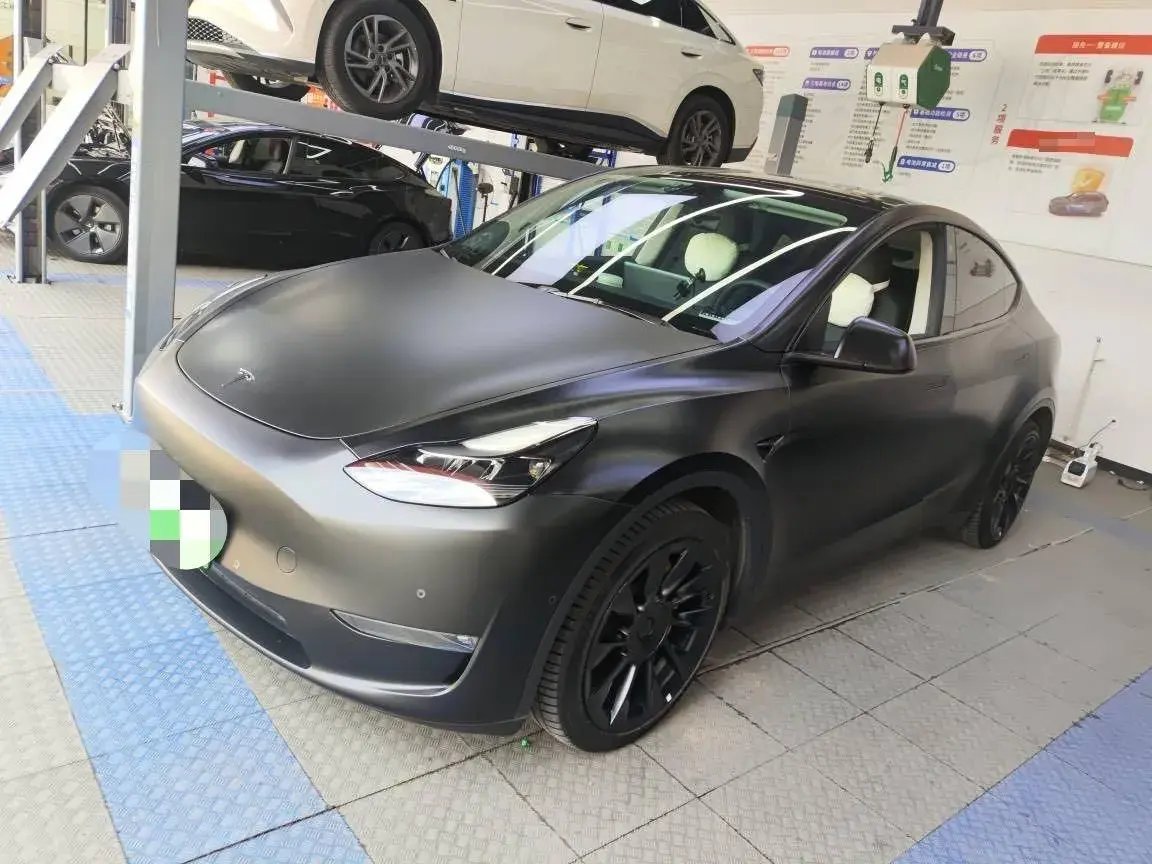 2021 TESLA MODEL view 1