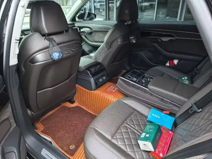 2022 AUDI A8 thumbnail 2