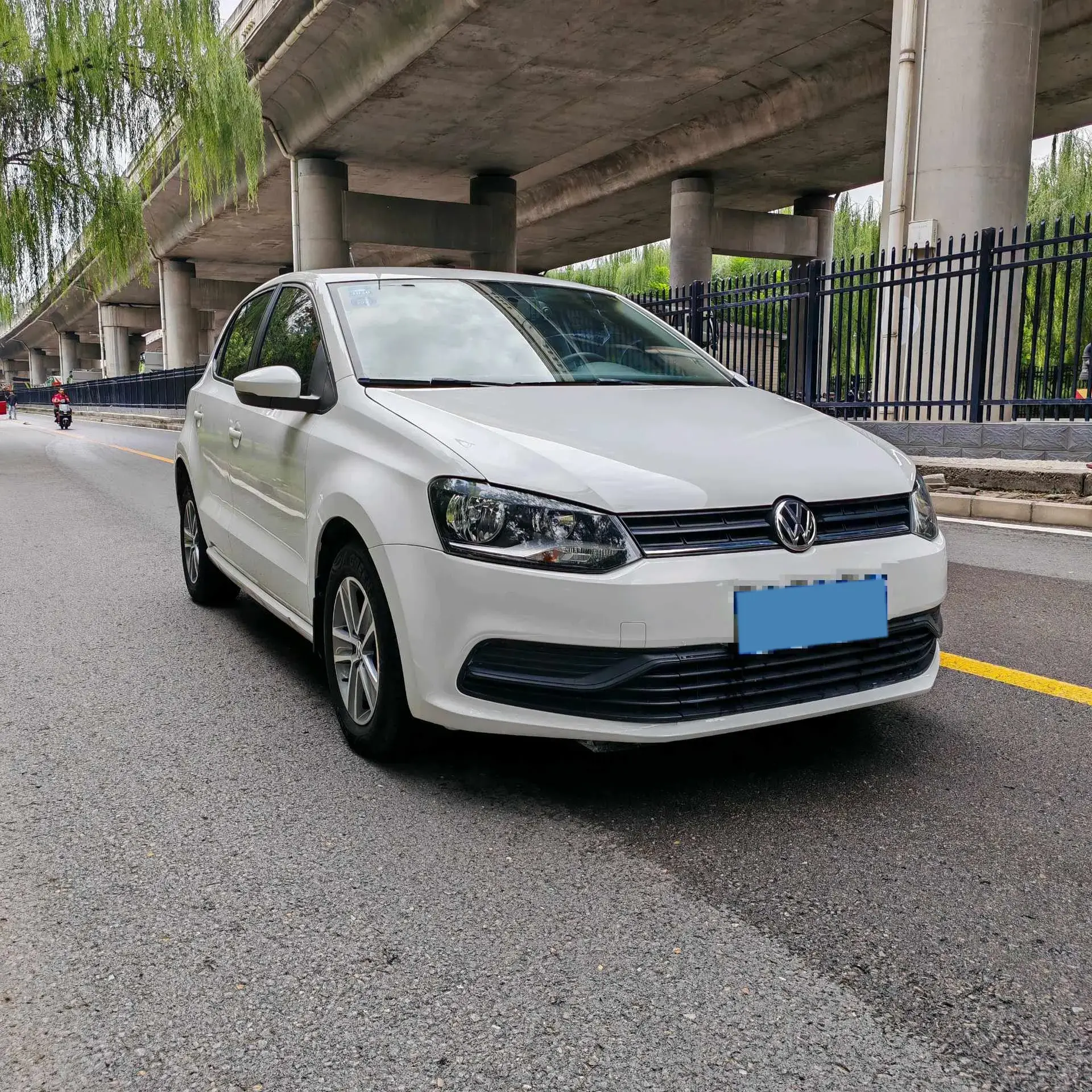 2018 VOLKSWAGEN POLO thumbnail 3
