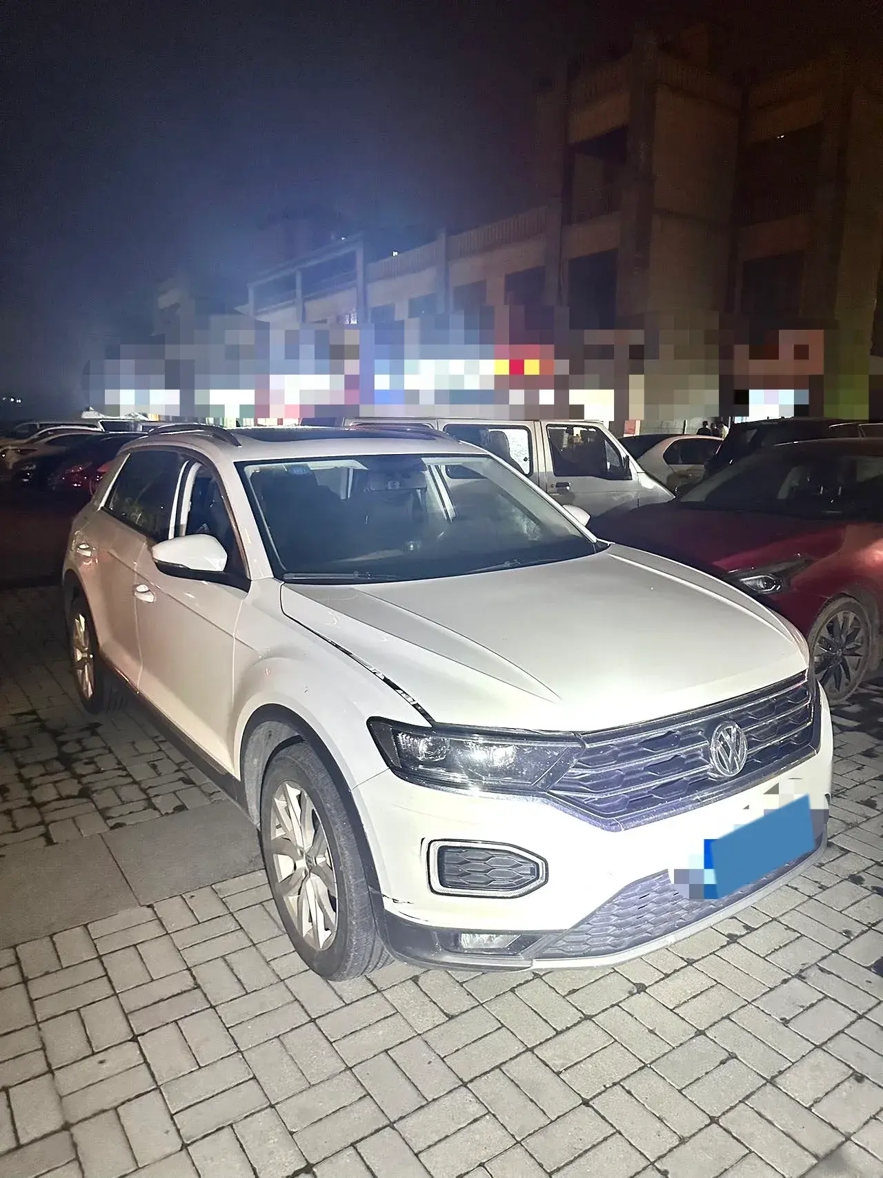 2020 VOLKSWAGEN T-ROC thumbnail 2