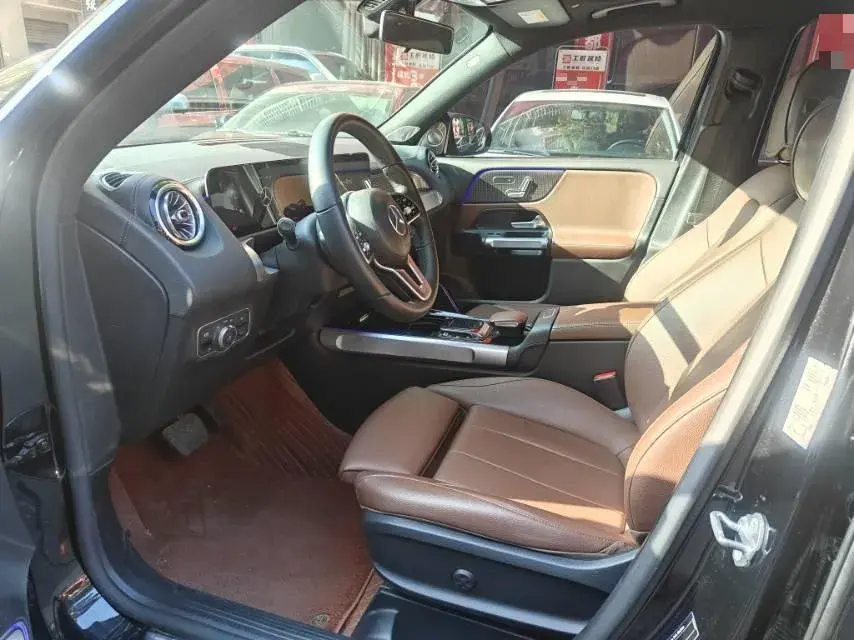 2021 MERCEDES-BENZ GLB thumbnail 4