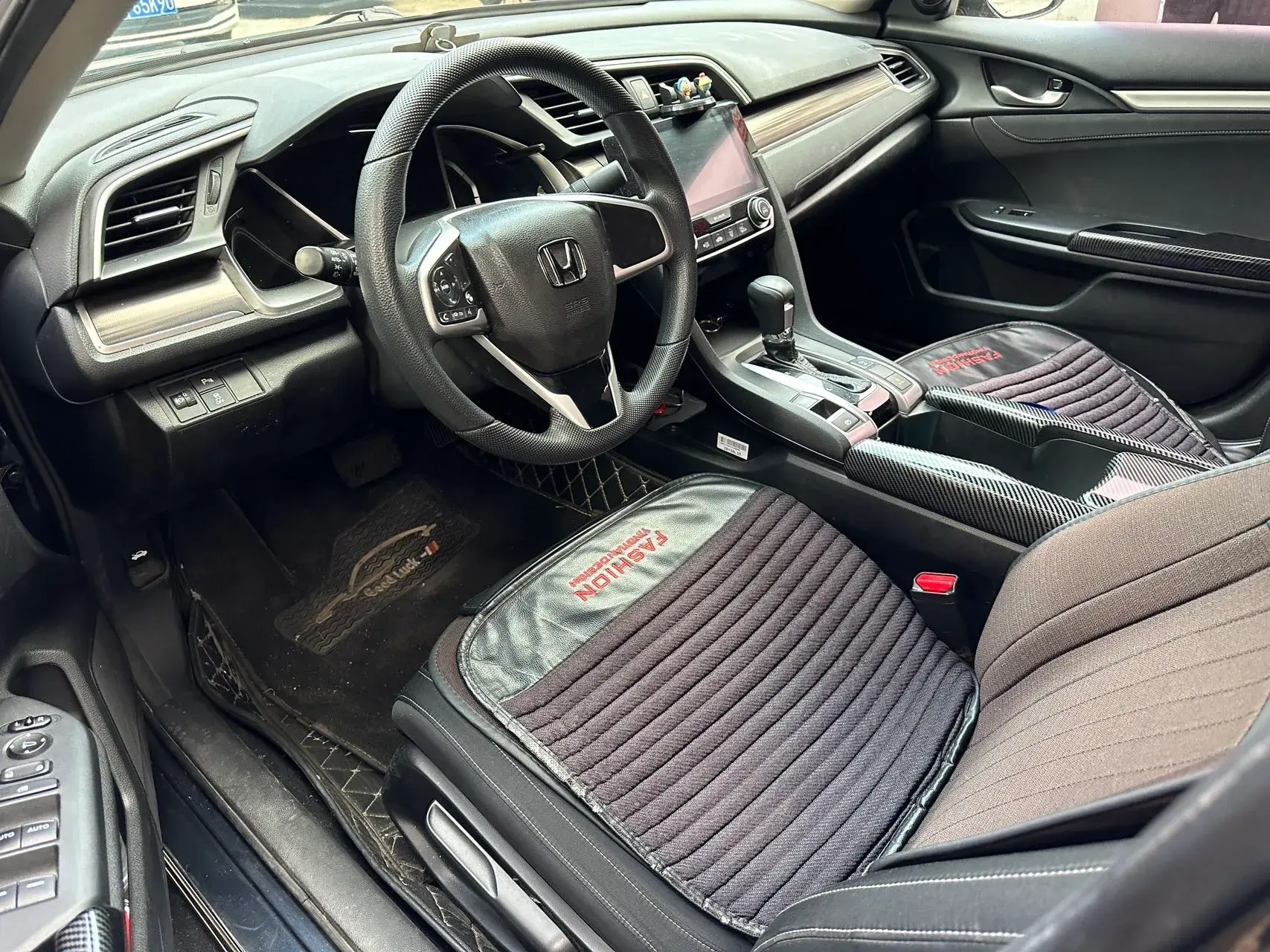 2019 HONDA CIVIC thumbnail 4