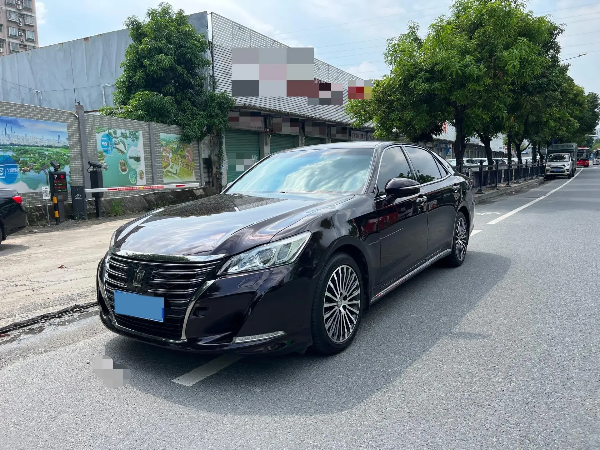 2018 TOYOTA CROWN view 1