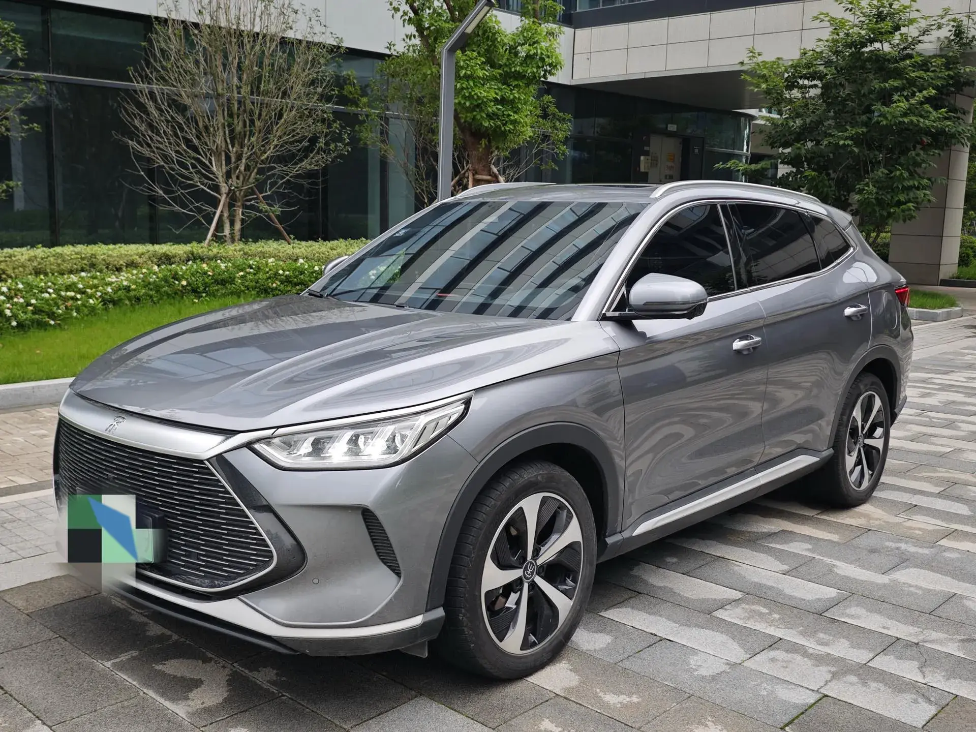 2023 BYD SONG view 1