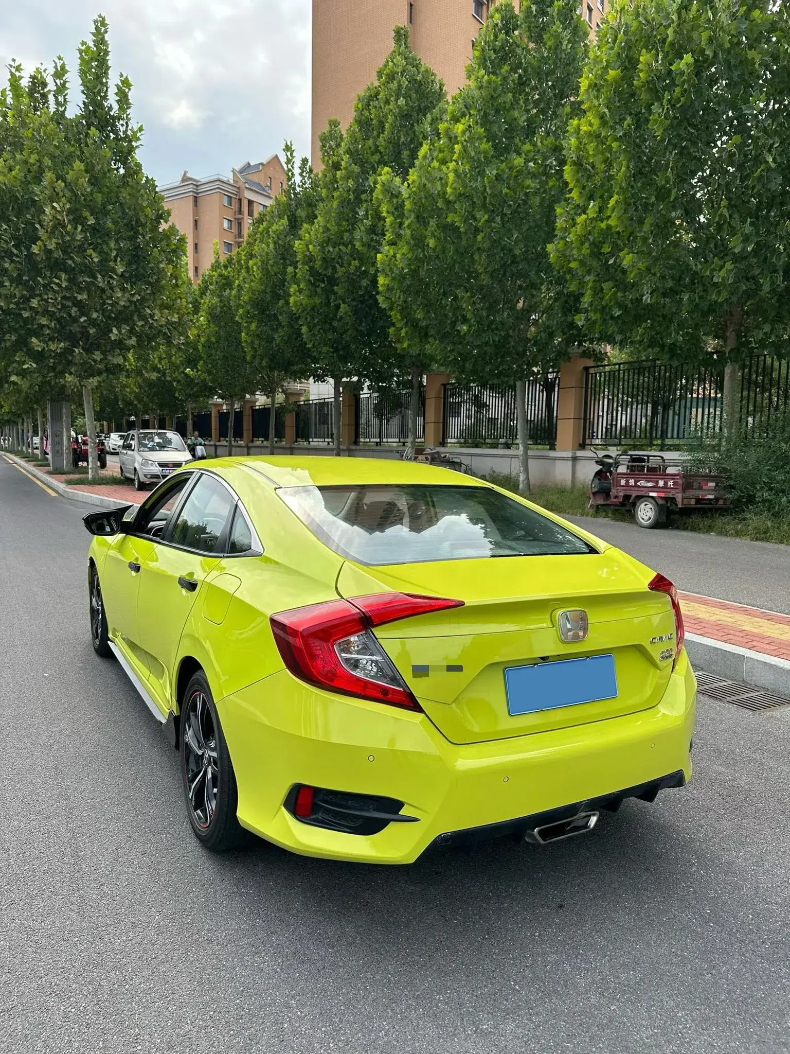 2019 HONDA CIVIC thumbnail 4