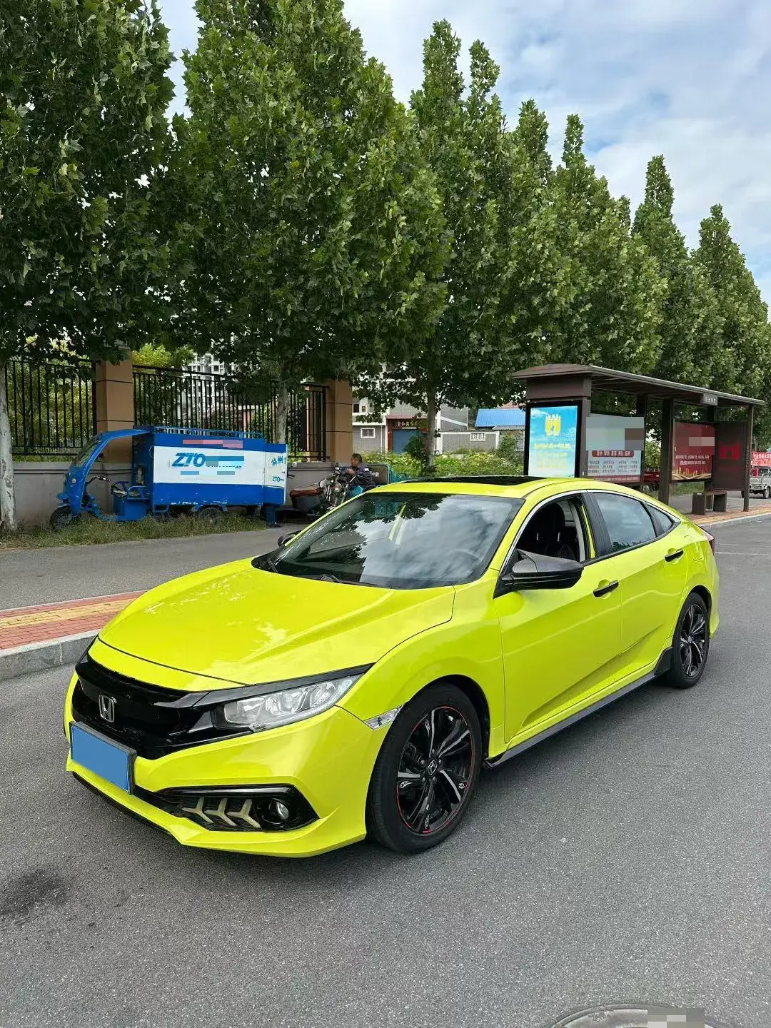 2019 HONDA CIVIC view 1