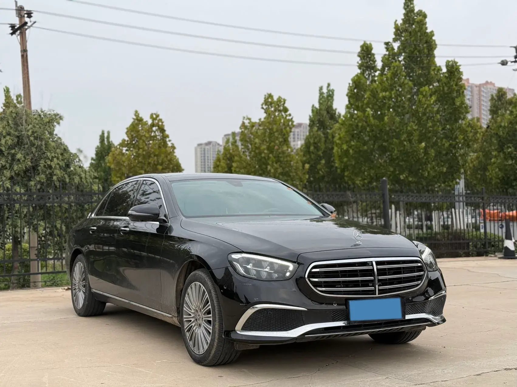 2022 MERCEDES-BENZ E thumbnail 3